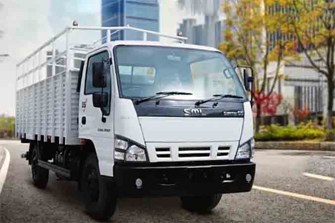 sml trucks india