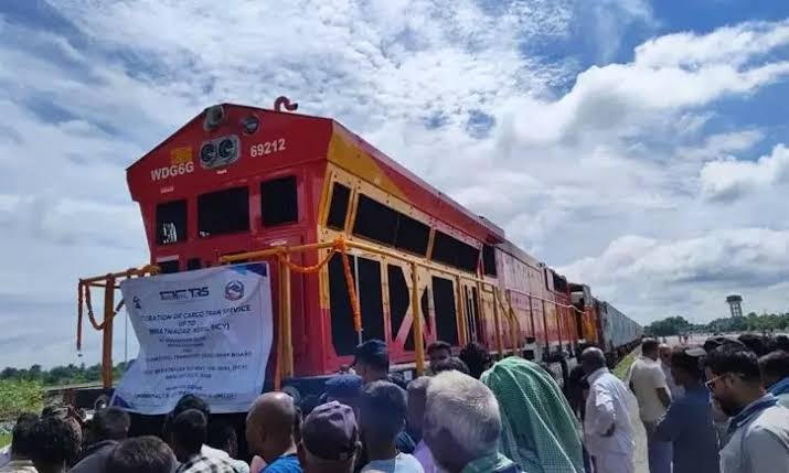 India’s First Direct Container Freight Train Reaches India’s First Direct Container Freight Train Reaches