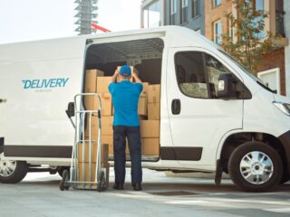 courier-service-1